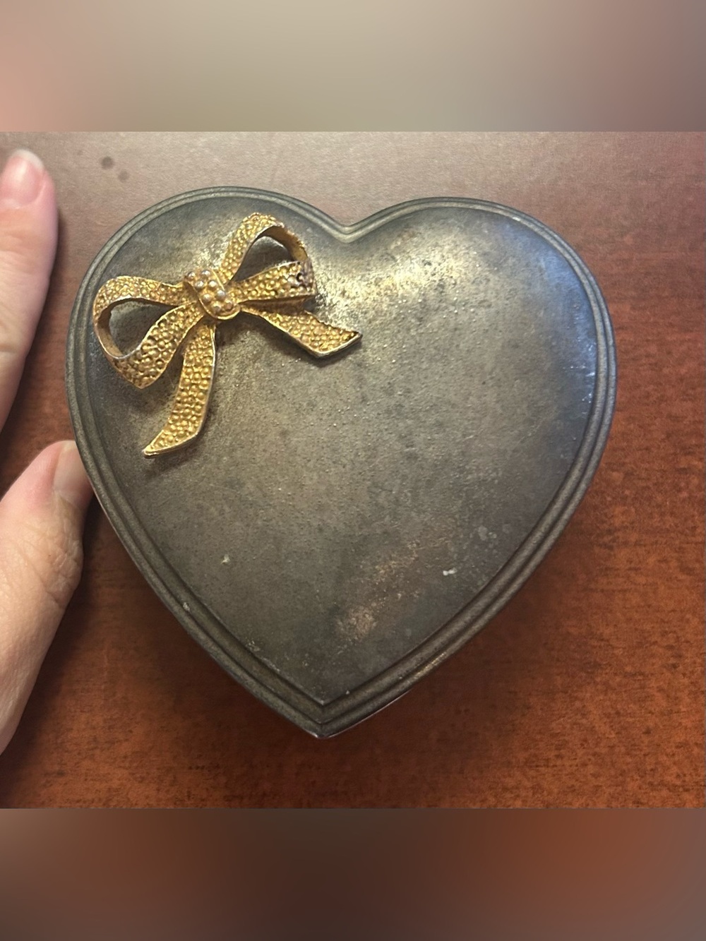 Vintage Heart Trinket Box Metal Jewelry Box Gold Bow Heavy Antique Style